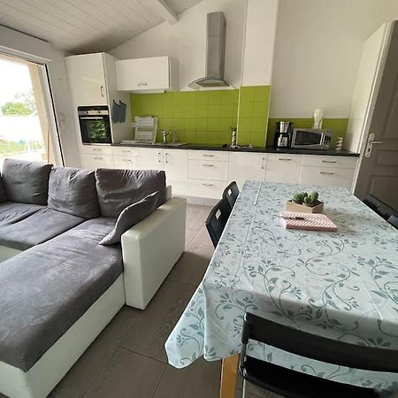 Les Lys De Rosie - Maison Familiale De Plain Pied Campagne Boisset-les-Montrond Exterior photo